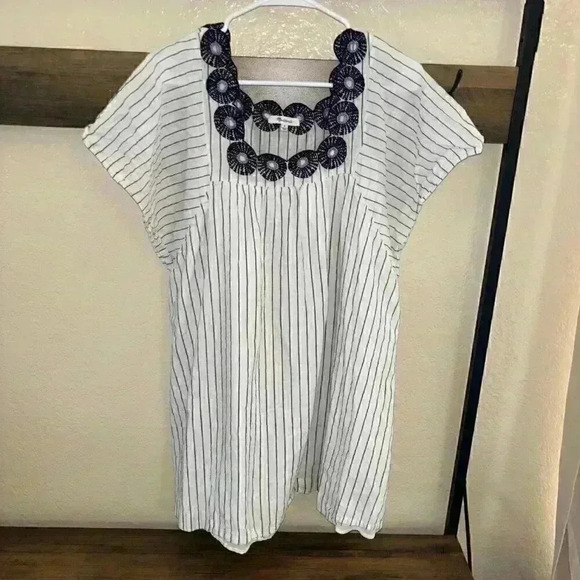 Madewell Embroidered Butterfly Dress in Stripe Size Medium - Picture 4 of 11